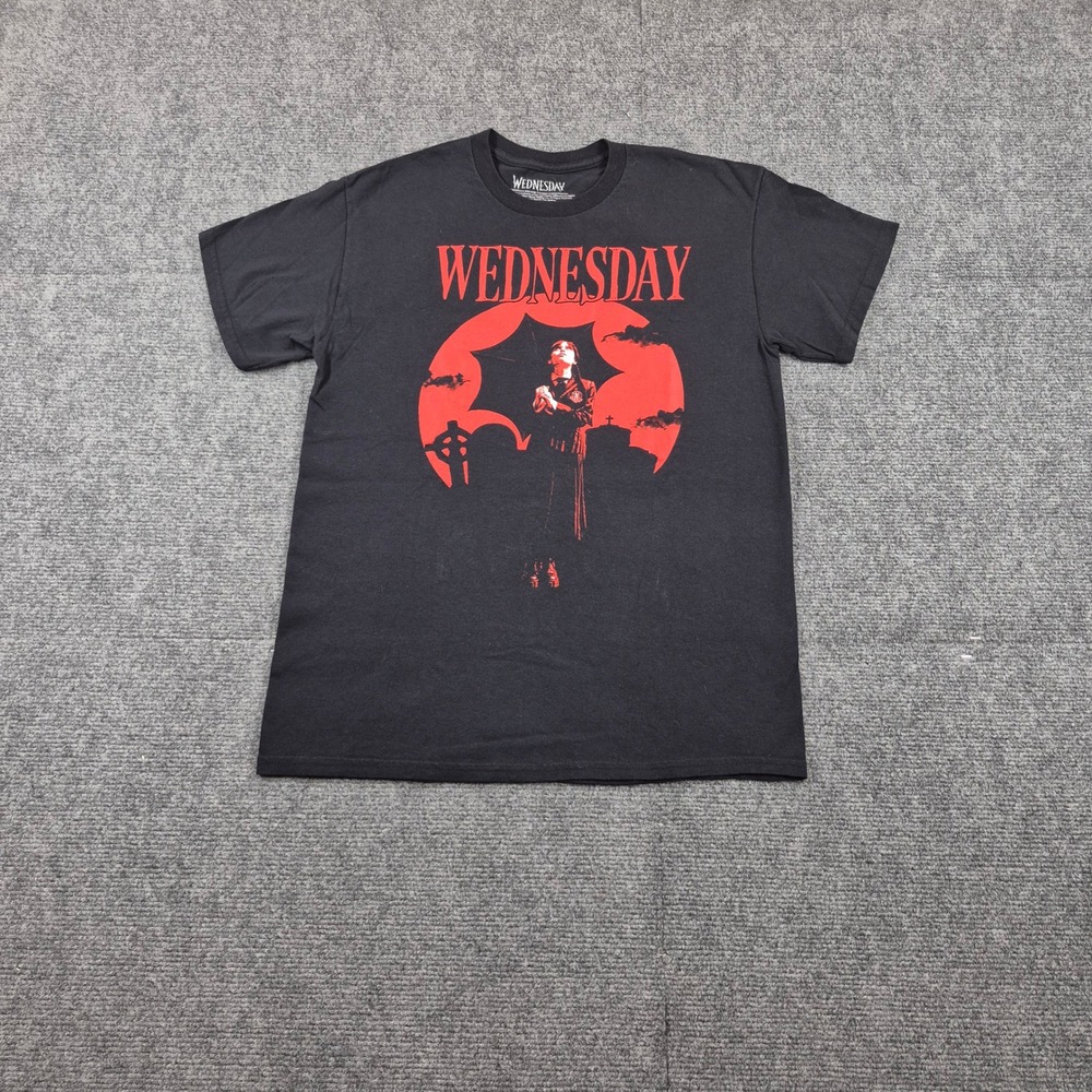 Wednesday Addams Netflix Graphic T-Shirt Black Red Graveyard Tee Size M
